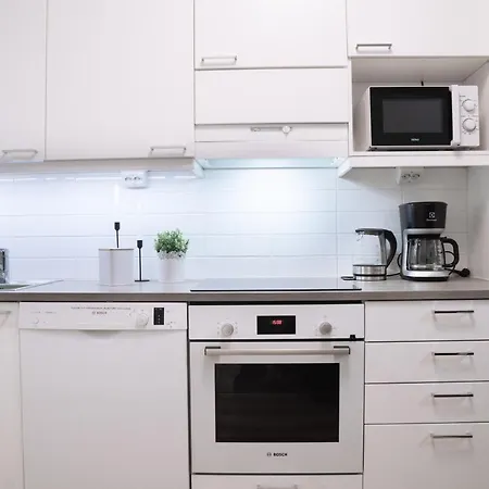 Center Brand New Studio, Parking Oulu