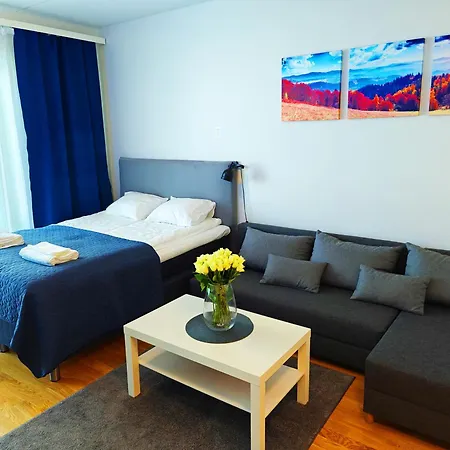Huoneisto Center Brand New Studio, Parking